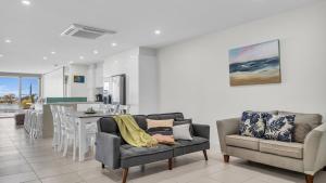 Waterfront On Market