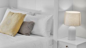 Waterfront On Market