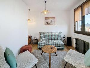 Maisons de vacances Maison renovee avec jardin, garage, parking et WiFi gratuit - FR-1-361-558 : photos des chambres