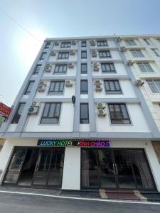 LUCKY HẠ LONG H0TeL