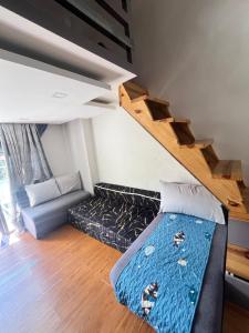 Lexon- Marx Condotel