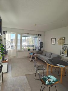 2 bedroom city apartment with lake view