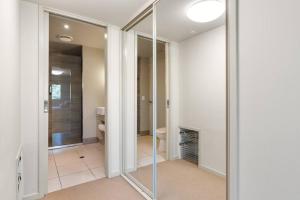 Resort Splendor - Top Floor Apartment in Cairns One