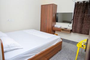 Kautilya Grand Luxury Rooms