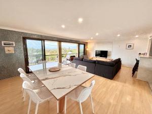 Sea Breeze 16 Wirraway Ave