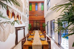 菲斯之城曼谷1200平皇家森系泳池派对别墅