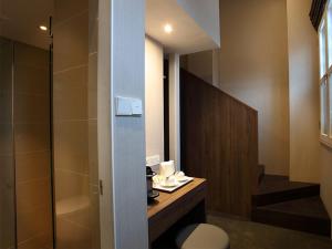 Phòng gác mái (Loft)