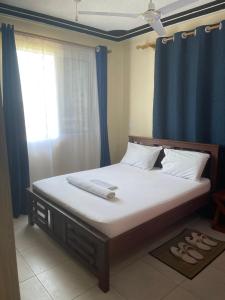 Greyline One Br with Two Beds Bamburi