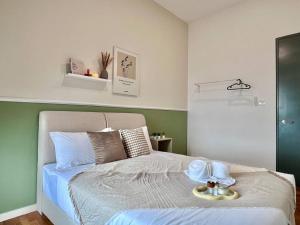 3BR-Countryroad-Paradigm Residence by Guesthouse-6-8Pax