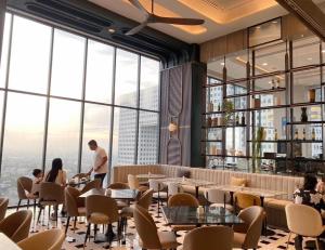 The Quarter Ratchayothin by UHG