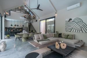 Villa Prana - High End Boutique Style Interior Design 5 BR Villa