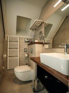 Hotels BRIT HOTEL PRIVILEGE LISIEUX - La Villa des Arts : Chambre Double