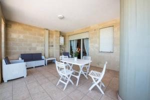 Rosato 60-terrazza sul mare