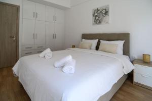 2BR Apartment next to the Metro station