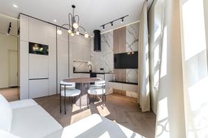 Petrovdom 02-76B Luxury Living in RC Pechersk Plaza, Mykhaila Boichuka 19-А