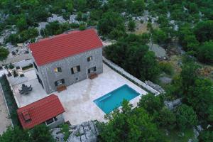 Villa Sion peaceful villa with private pool and stunning mountain view