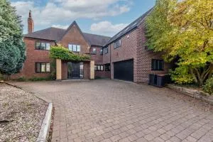 7BR Home in Nottingham-Perfect for Large Groups - Chilwell