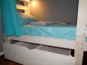 Світло цілодобово, тепло- хостел Мансарда