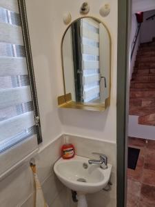 Maison T3 80m2, classée 5 étoiles, quartier historique, parking privé