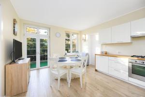 3 Maja 32B -A & C by Homeprime