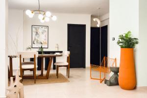 The Groovy 2 BDR Apt 5 min to CAI Airport