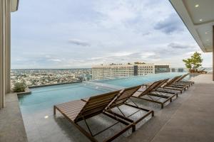 The Quarter Ratchayothin by UHG