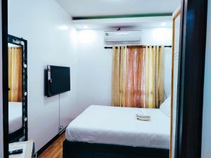 Unit 7 - Cabanatuan Citys Best Bed and Breakfast Place