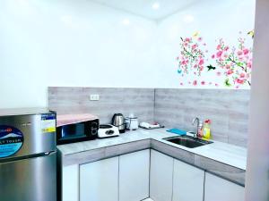 Unit 7 - Cabanatuan Citys Best Bed and Breakfast Place