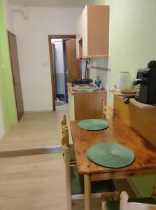 Apartment in Jadranovo with sea view, balcony, air conditioning, Wi-Fi (3856-1) 