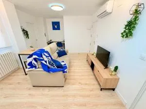 VIP -Apartamentos Birdie- - 阿尔卡拉德尔胡卡尔