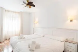 Ronda Suites 193 junto a hospitales y cerca centro con Parking Gratis - Гранада