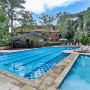 Flat Amarilis Riviera de São Lourenço Apartamento Duplex inteiro, 3 piscinas climatizadas, carregador veiculo elétrico, cozinha equipada completa, serviço de praia final semana, limpeza e enxoval completo com trocas diárias de toalhas