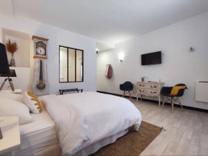 La Chambre Jaune - Chambre avec salle de bain