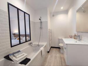 La Chambre Jaune - Chambre avec salle de bain