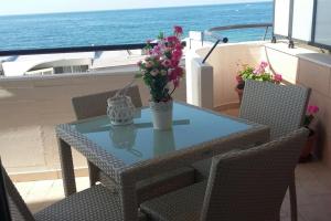 Two-Bedroom Apartment with Sea View