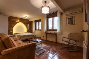 La Casa de la Luz con Piscina Julio y Agosto - Mataelpino