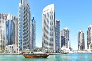 Moderne 1BR with a lovely marina view