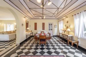 Alaya Stays 3 BHK Pet-friendly with Garden - Chalet Vie Villa