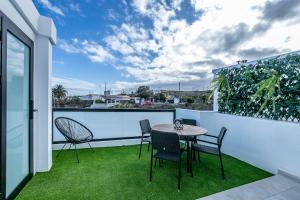 Lea Modern Attic Escape with Peaceful Terrace