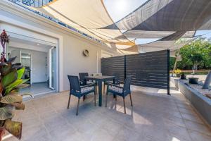 Starry Sky Luxury Apartment 2