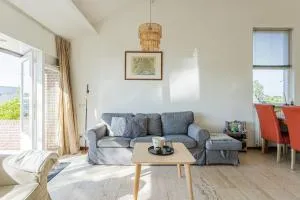 Vrijstaand huis met tuin aan vaarwater, vlakbij Amsterdam - Leimuiden