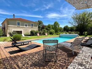 Maisons de vacances Gite campagne famille 15 pers Piscine chauffee Jeux enfants Petanque : photos des chambres