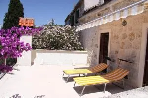 House Davor - Sutivan