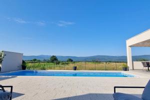 NEW 3-bedroom Villa NaMi overlooking green fields and mountain 
