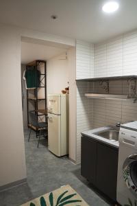 Phòng Giường Đôi (Double Room - Non Pet Friendly)