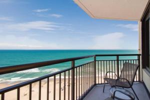 WINTER RATES! Enjoy Luxurious Oceanfront King Suite! Dogs OK! 1406