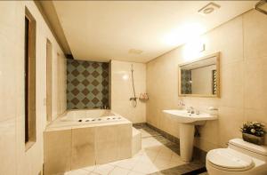 Small Village of Inca Motel