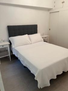 New flat with outdoor pools in Puerto de Estepona