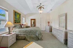 Florida Beach Villa Heated Pool