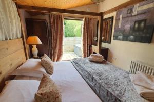 Wild Oats Lodge 17, Yellowtop Country Park